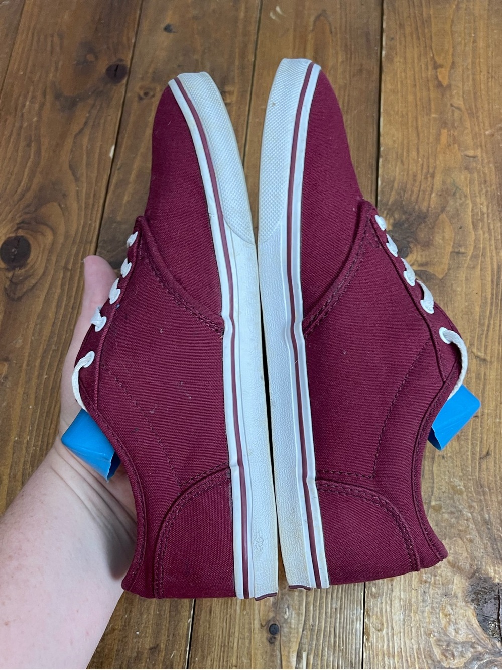 Vans women size 7 maroon low top sneakers - Picture 4 of 9